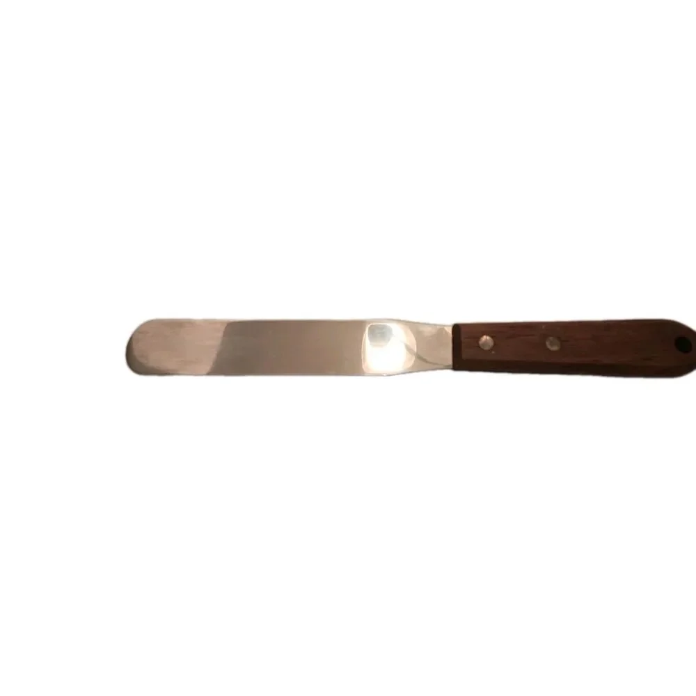 Wilton Icing Spatula 10 in Stainless Steel Blade with Wooden Handle Silver